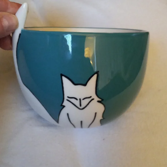 Cat Bowl  5" Across - Picture 6 of 6